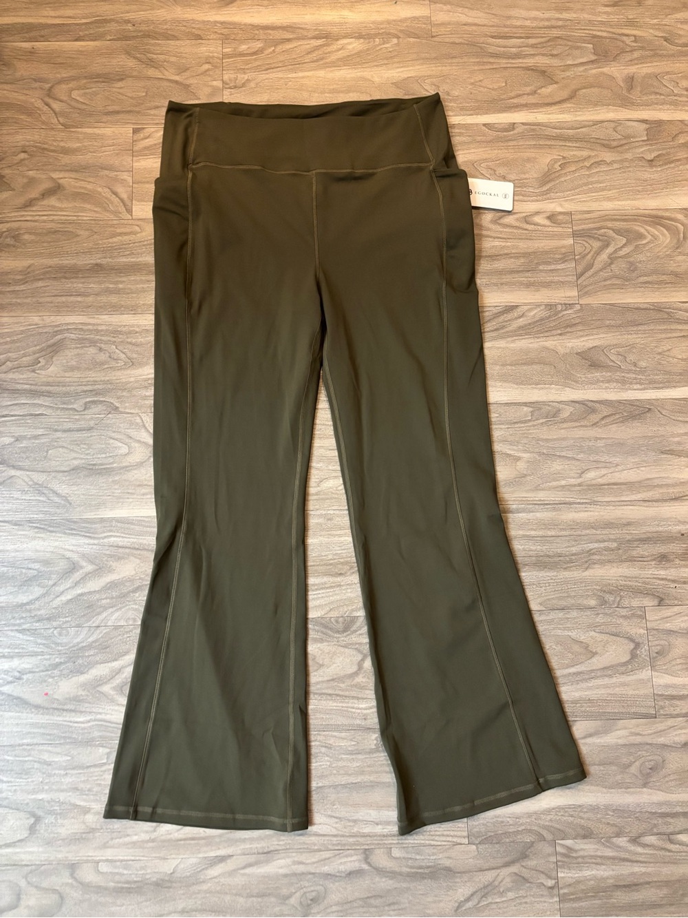 Stretch Flare Yoga Pants - Olive